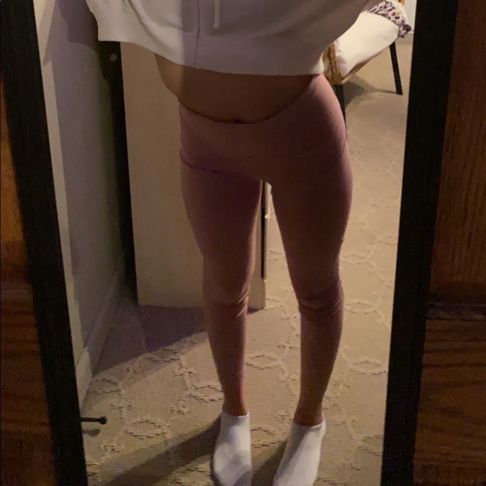 Light pink leggings